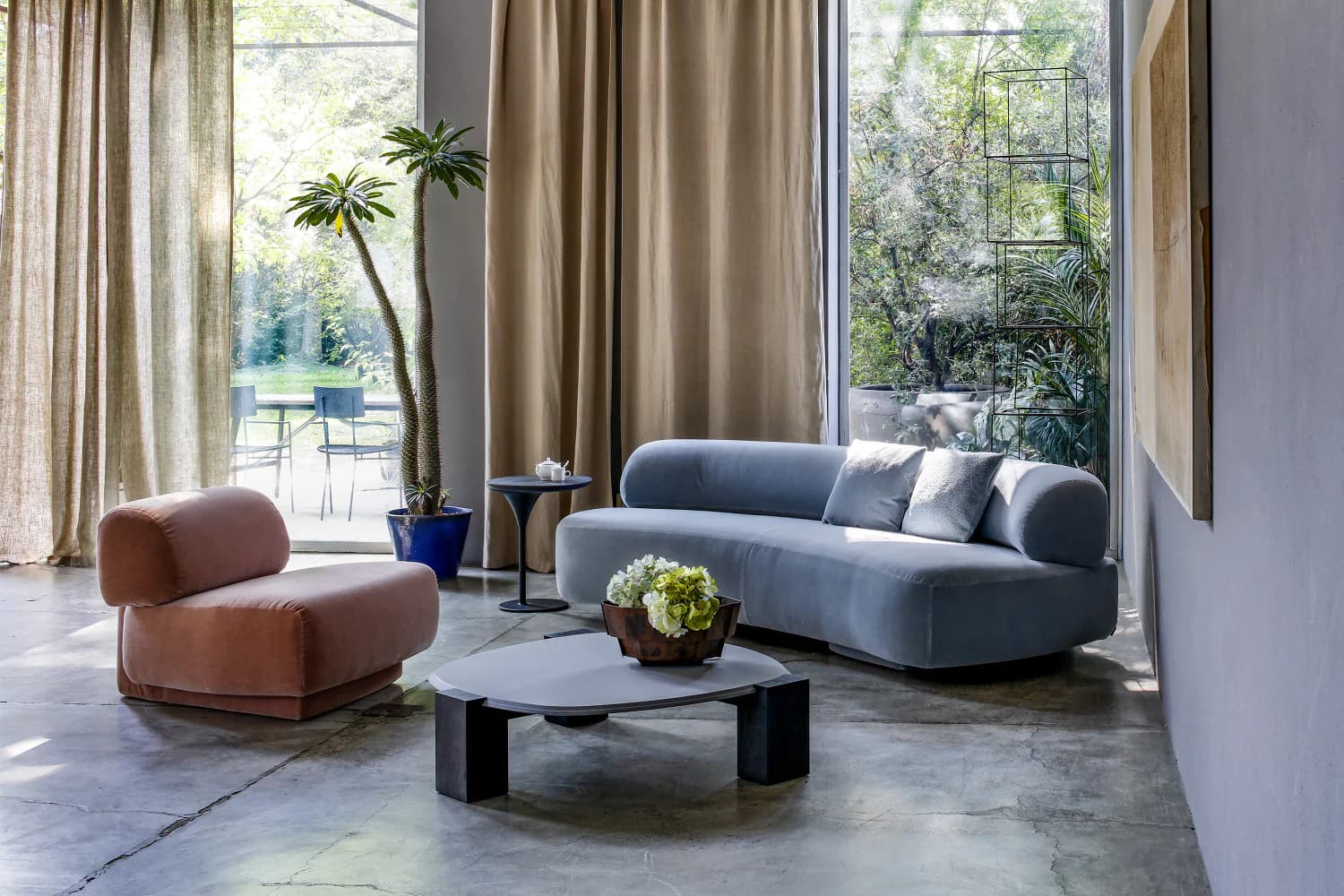 Finding Your Perfect Modern Furniture Store: Styles, Trends, and Tips