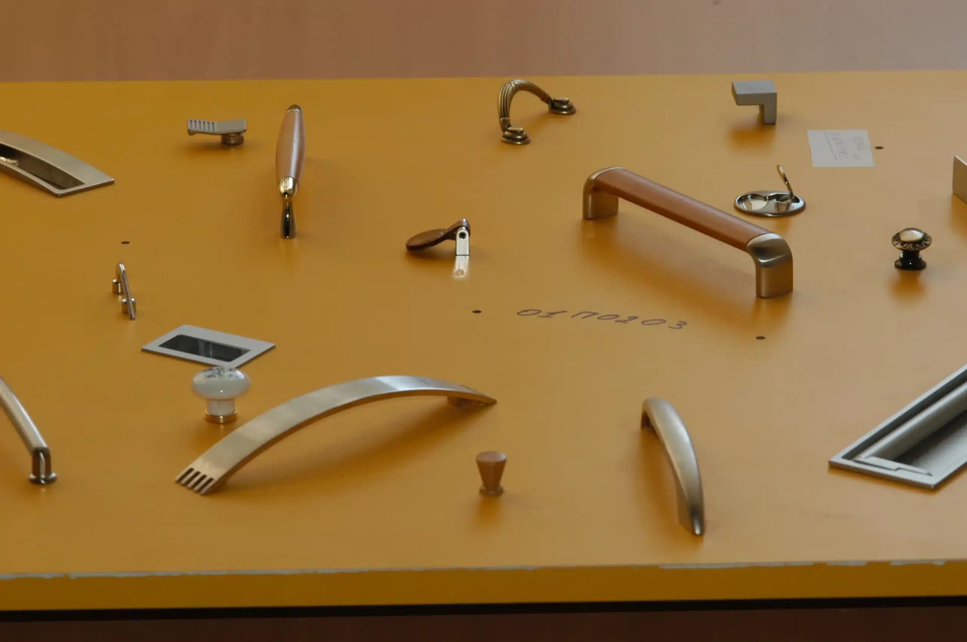 Professional Furniture Accessories Supplier for Cabinet and Drawer Hardware