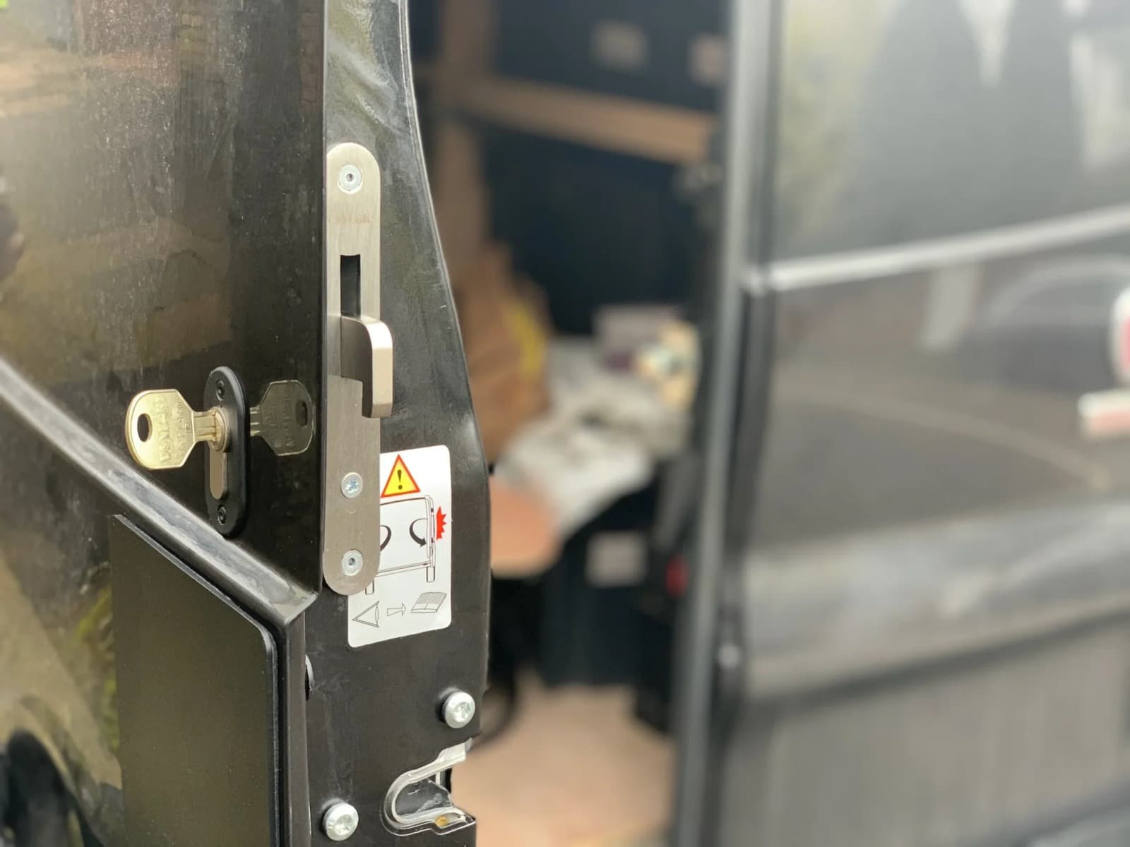 Daken Locks: perché scegliere le nostre Serrature antifurto per furgoni