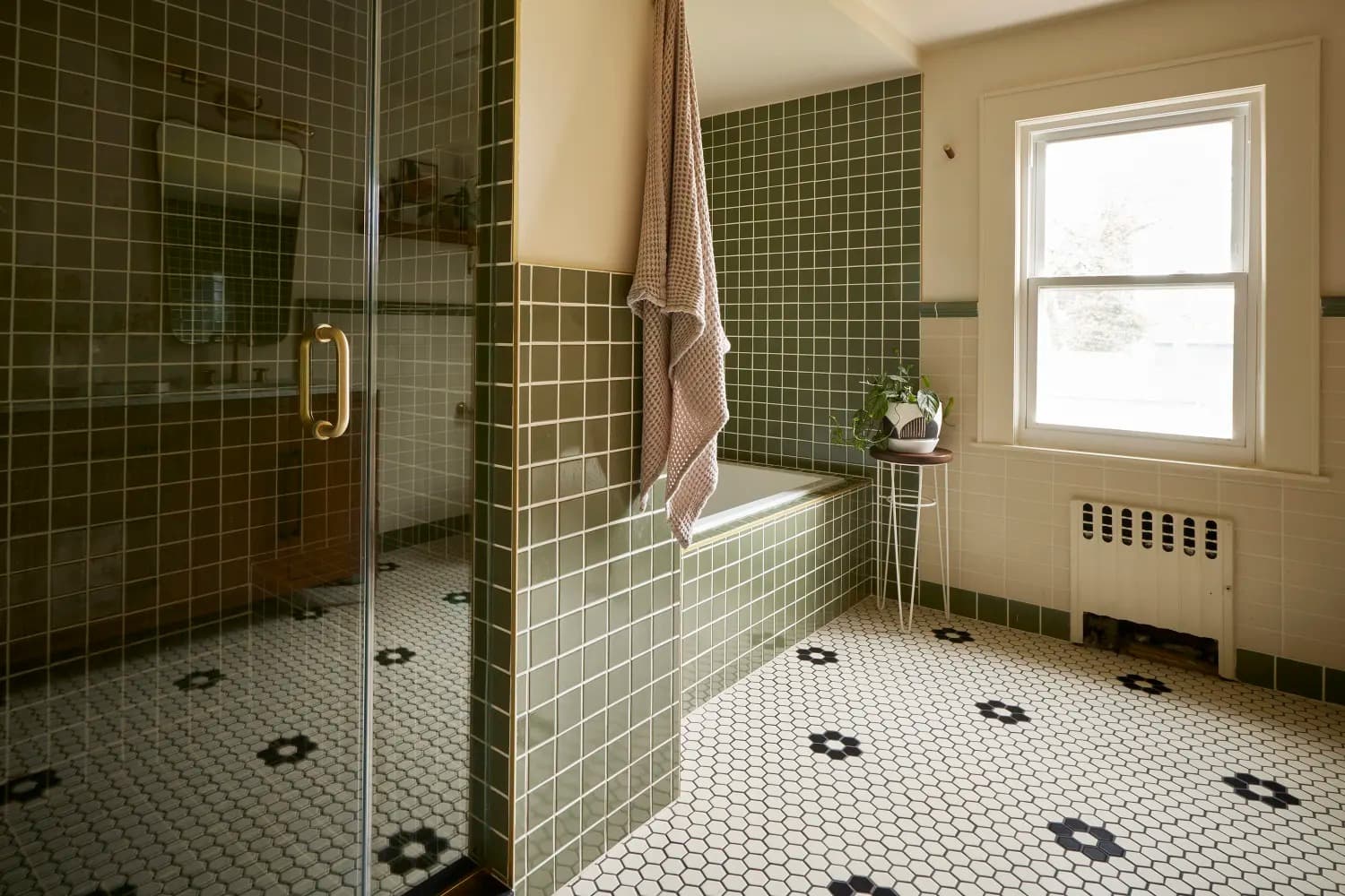 Shop High-Quality Elegant Showers Today