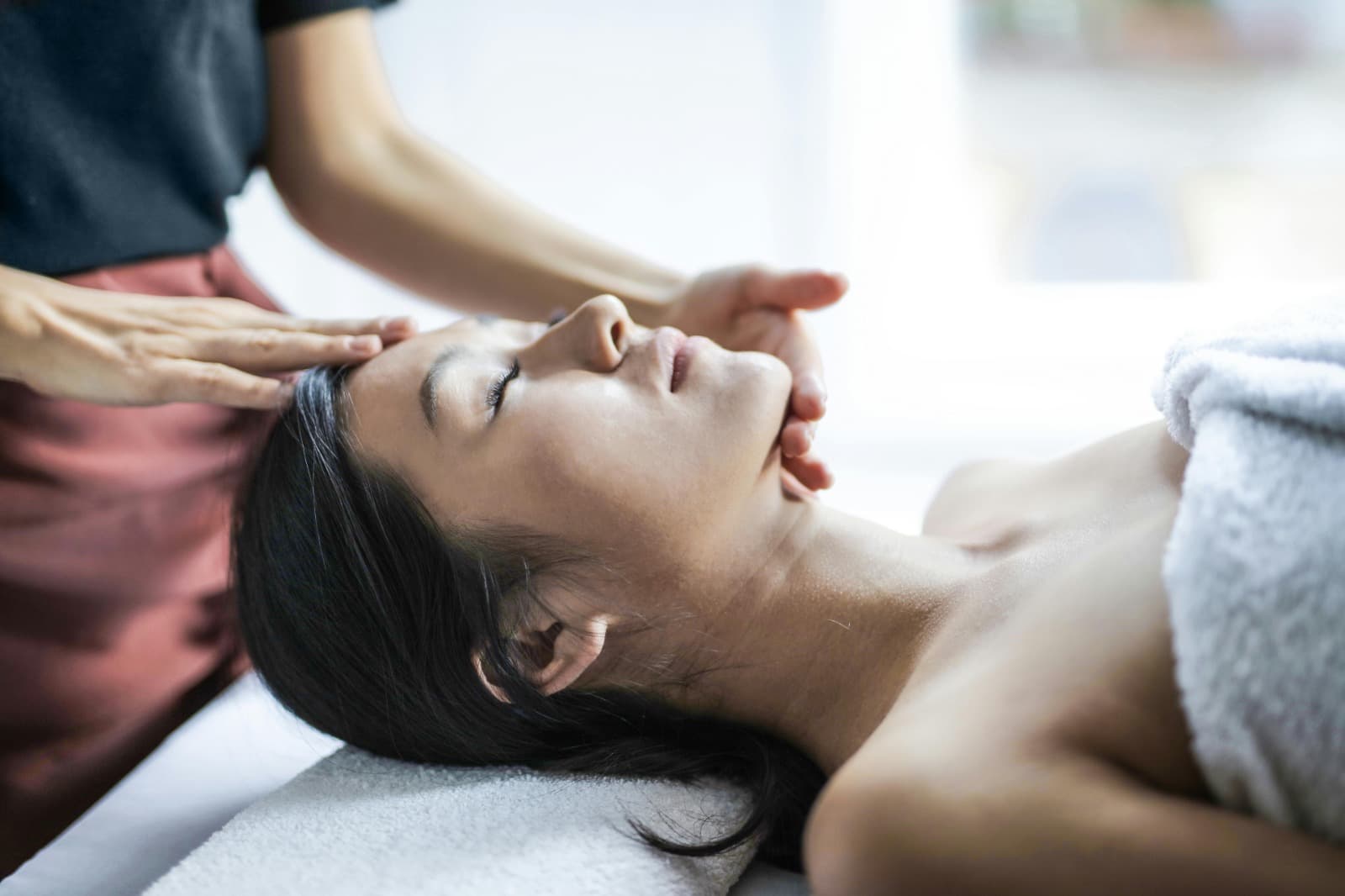 Facial Near Me: Rejuvenate Your Skin with Expert Care