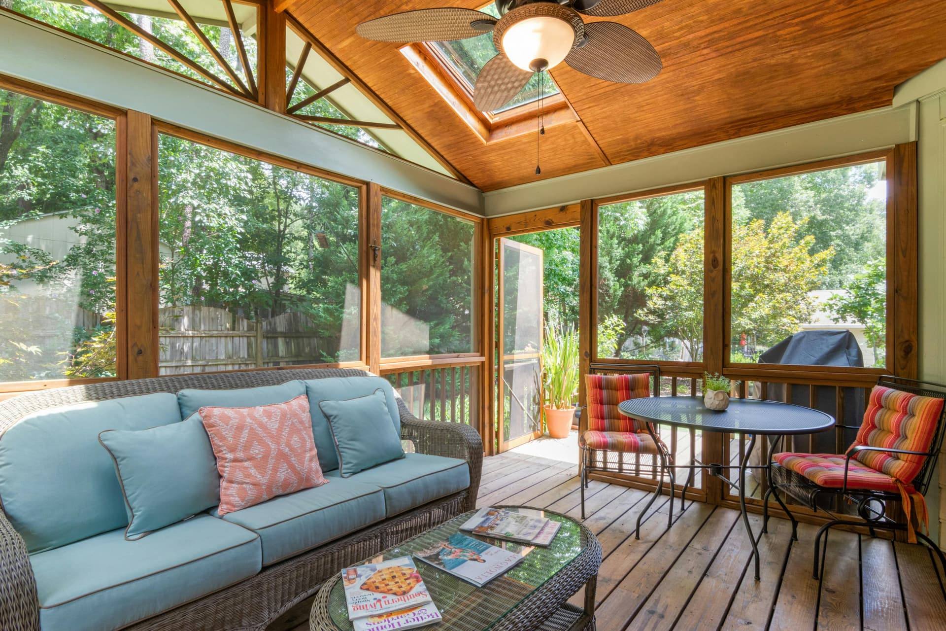 Custom Sunroom Builder Ideas for Modern Glass Spaces
