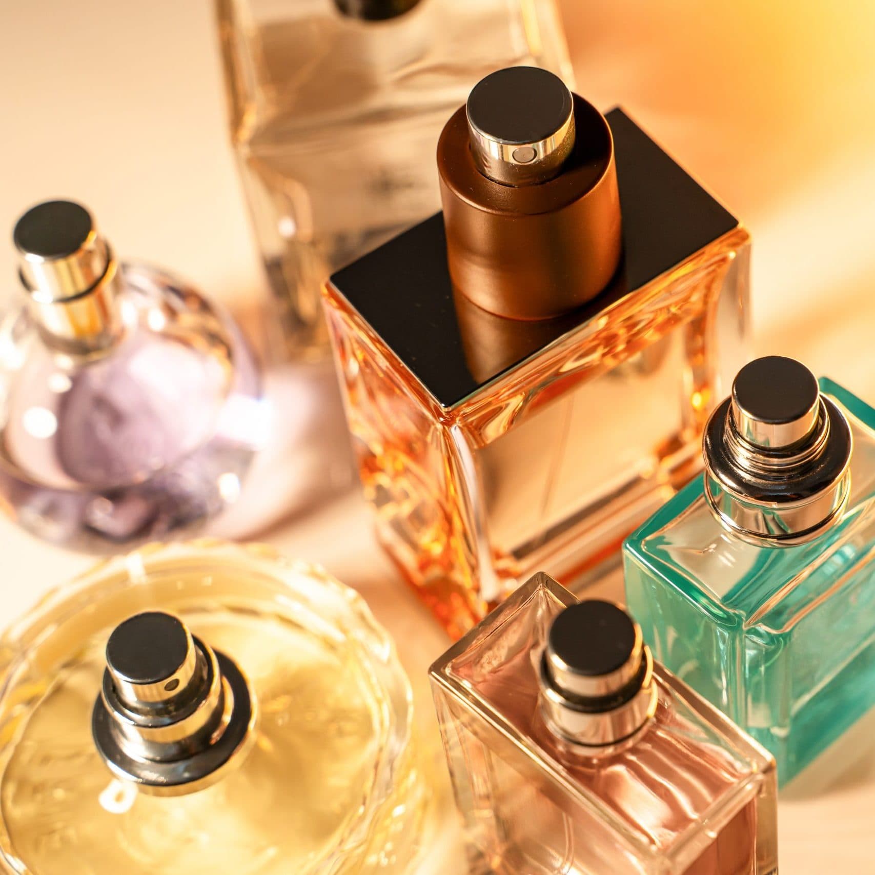Открийте света на изискани аромати и удоволствия с Lunaro