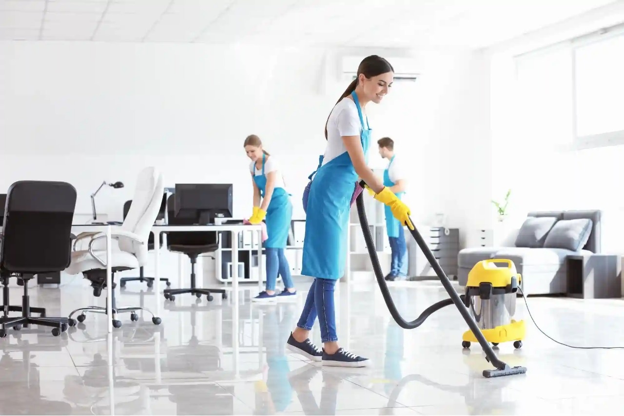 Weekly Office Cleaning Services Dubai to Maintain Cleanliness