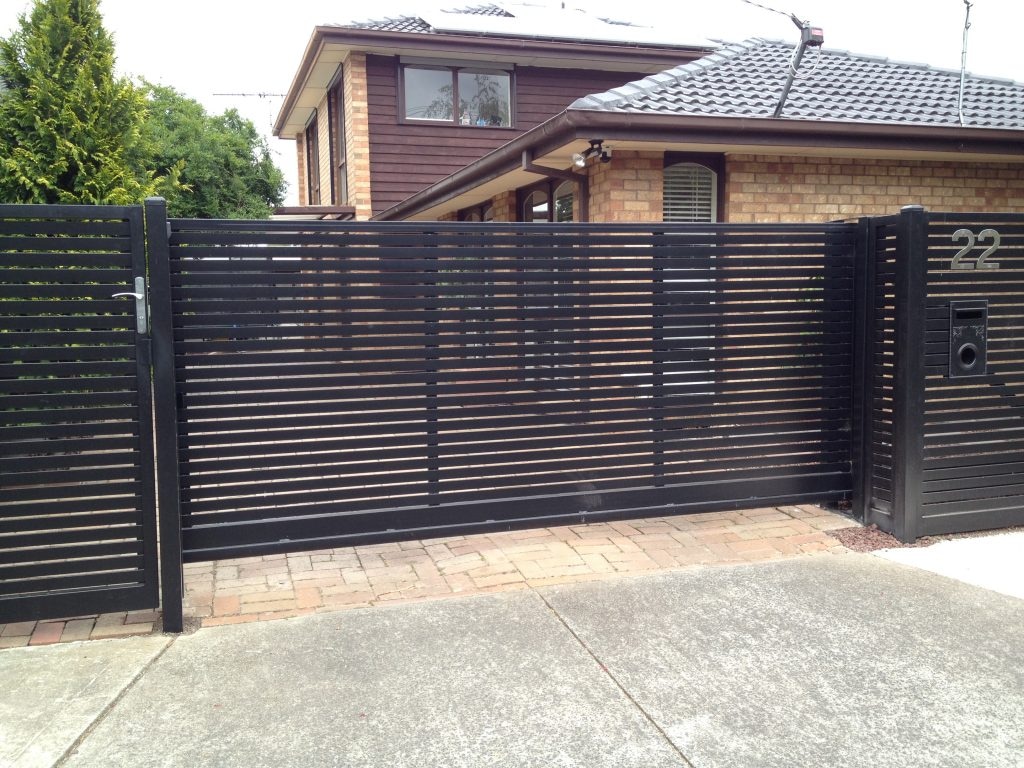Swing Gates Melbourne Designed for Style &amp; Security | First Choice Gates