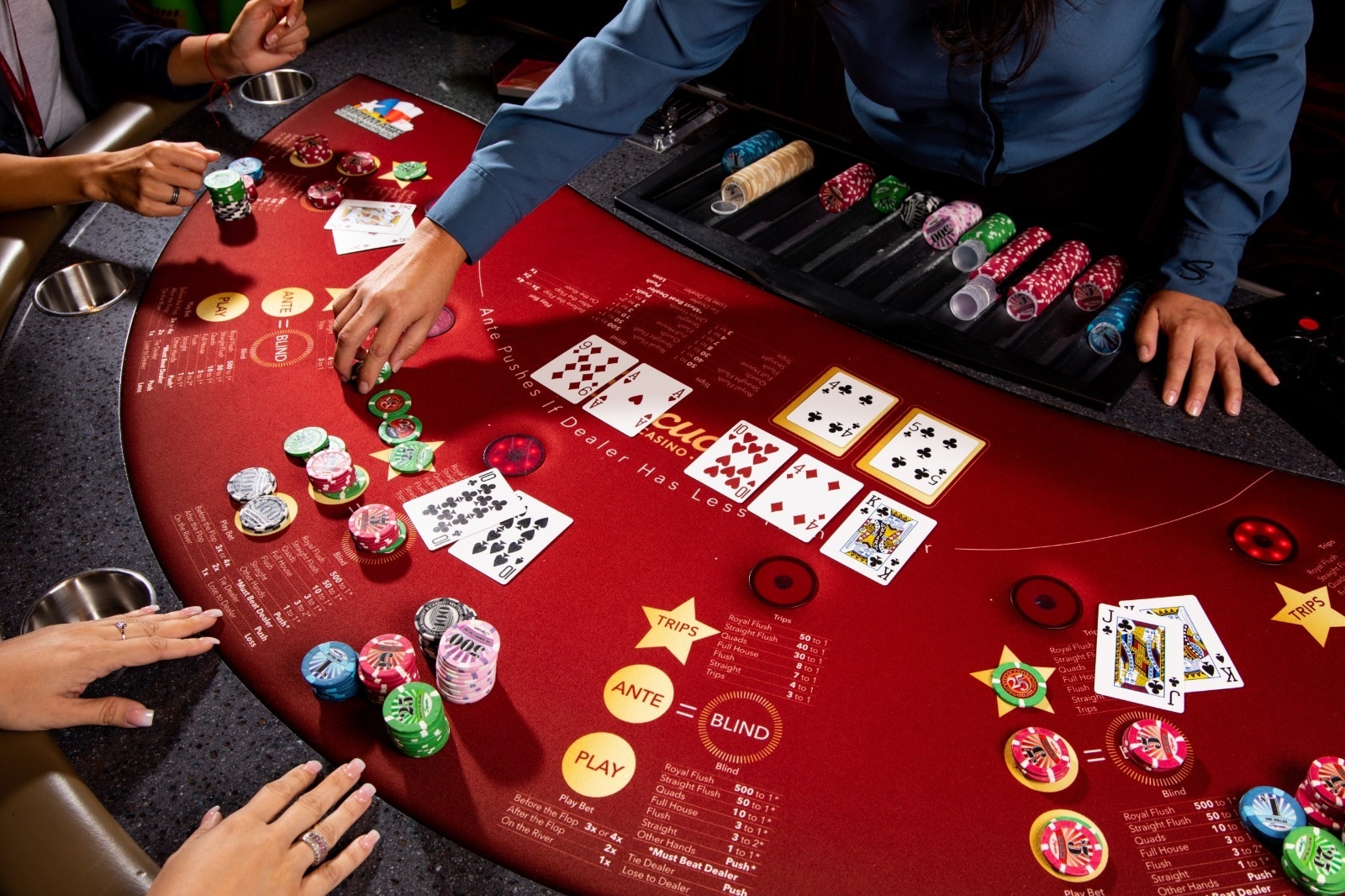 MERCONTOTO Tempat Bermain Slot, Togel, dan Live Casino Terpopuler