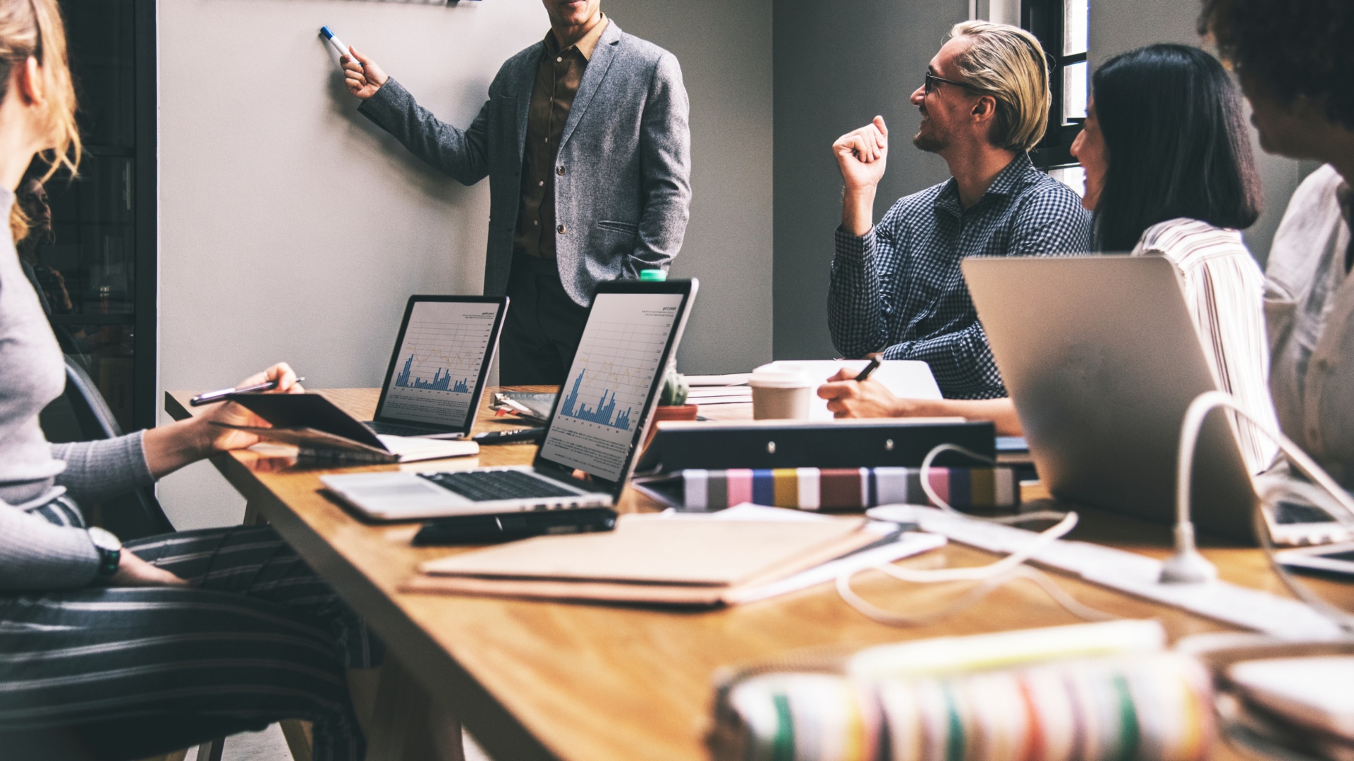 Accounting Firm in Abu Dhabi Helping Firms Stay Compliant