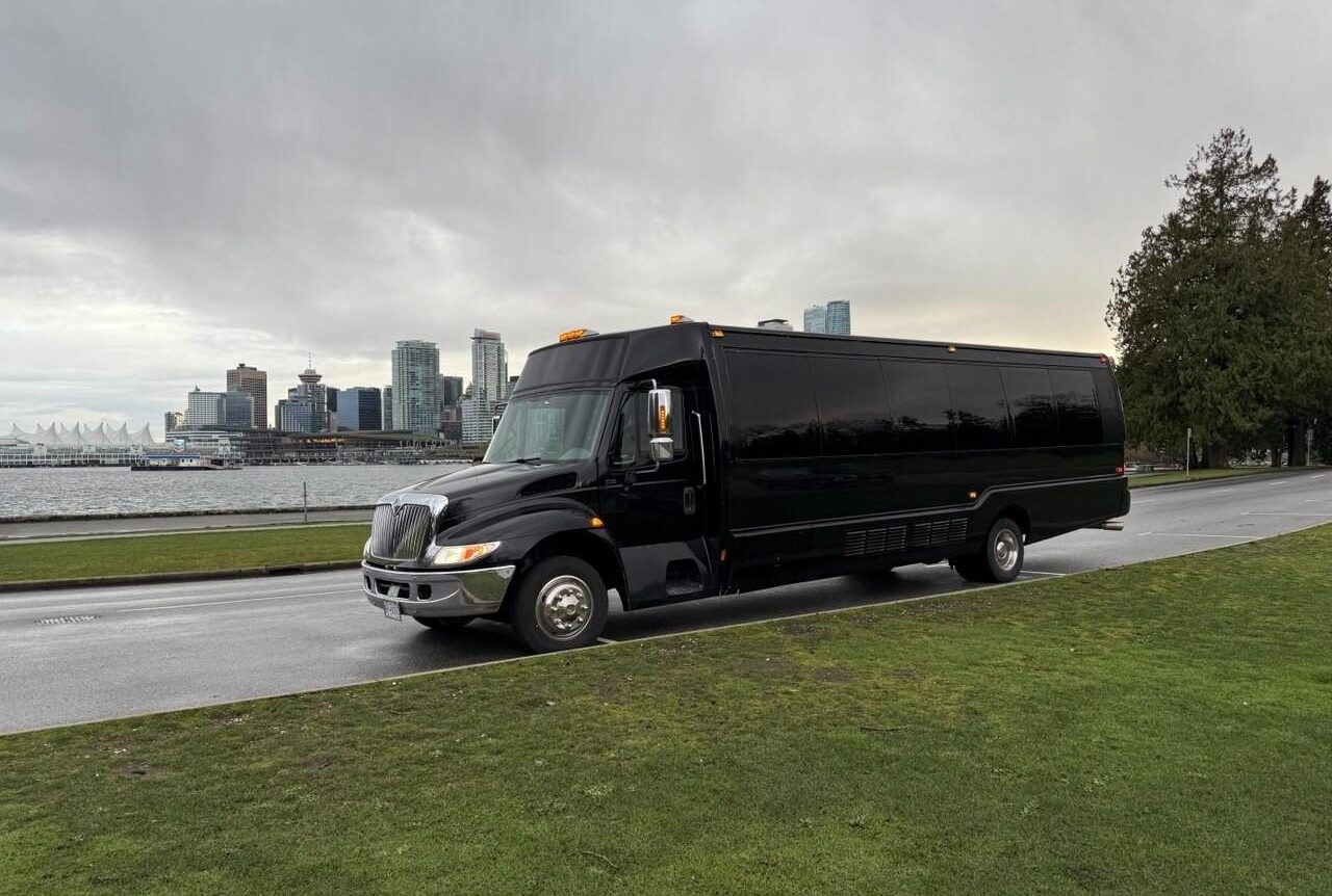 Travel in Style with Our Premium Transfer Vancouver Airport to Downtown